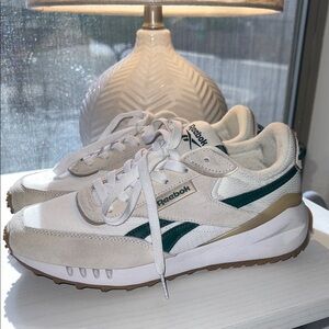 Reebok White and Teal Sneakers Womens Size 8